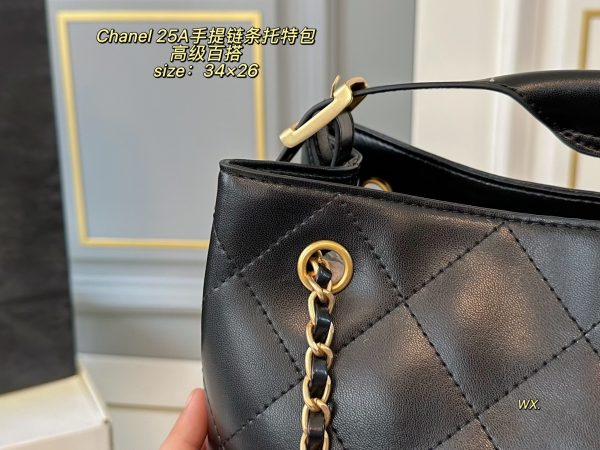 Cc new arrival 25A hobo tote bag size: 34*26 cm