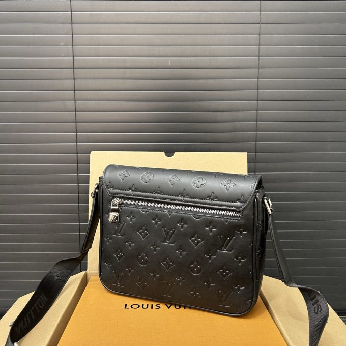 Louis new arrival DISTRICT men bag size:25*20 cm - Image 7