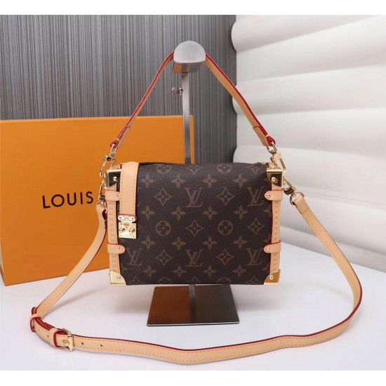 L-bag Model: 46358 Size: 23x16x6cm