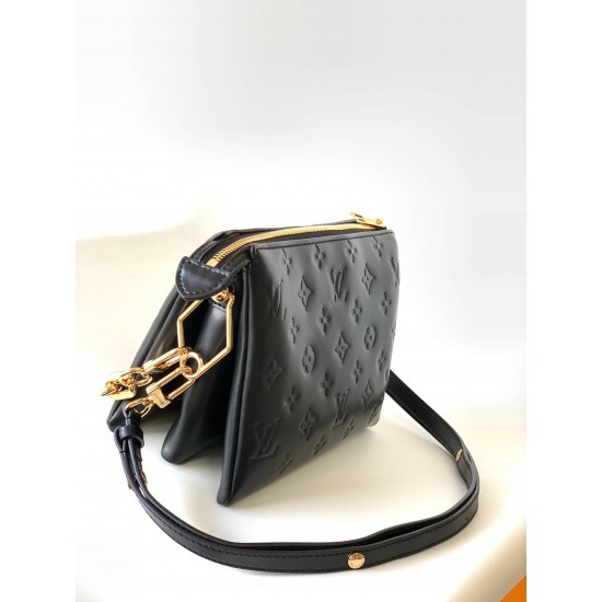 L-bag Size: 20 x 16 x 12 cm