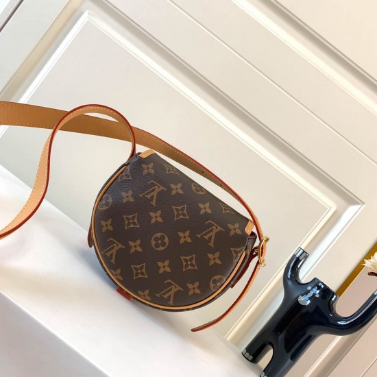 L-bag Model: M44860 Size 18*15*8cm