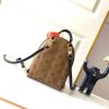L-bag Model: M44872 Size:17x22x10cm