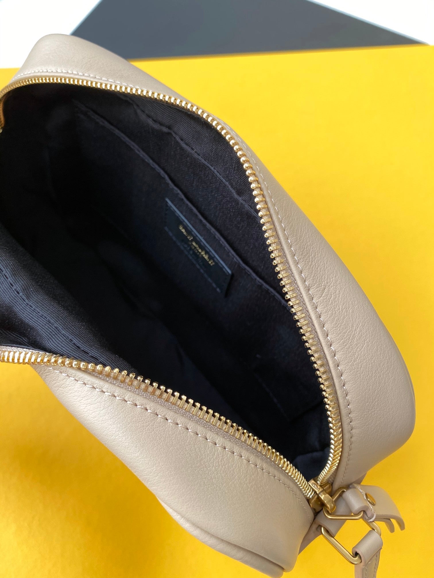 Y Lou Camera Bag In Quilted Leather - Image 22