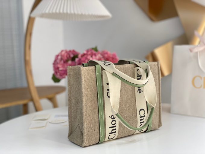 Ch Medium Woody Bag - Image 9