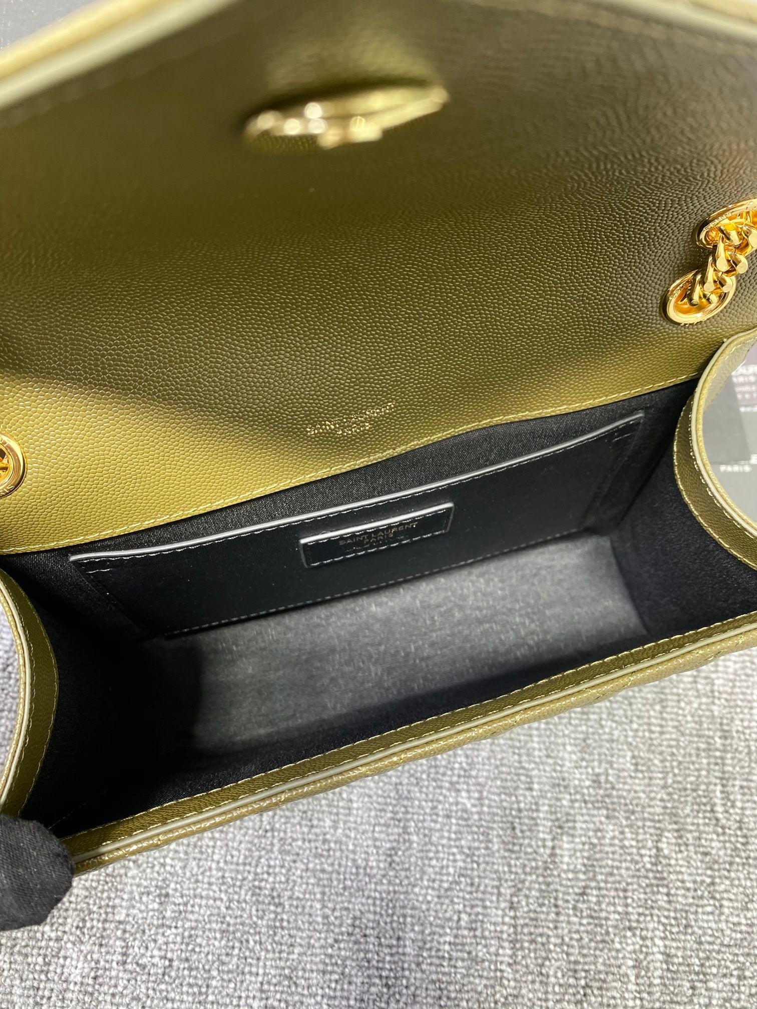 Y  Envelope Medium Bag In Mix Matelasse Grain  De Poudre Embossed Leather - Image 23