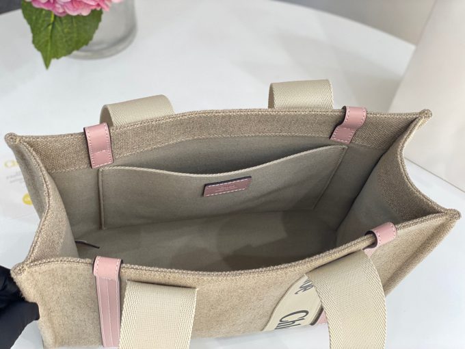 Ch Medium Woody Bag - Image 6
