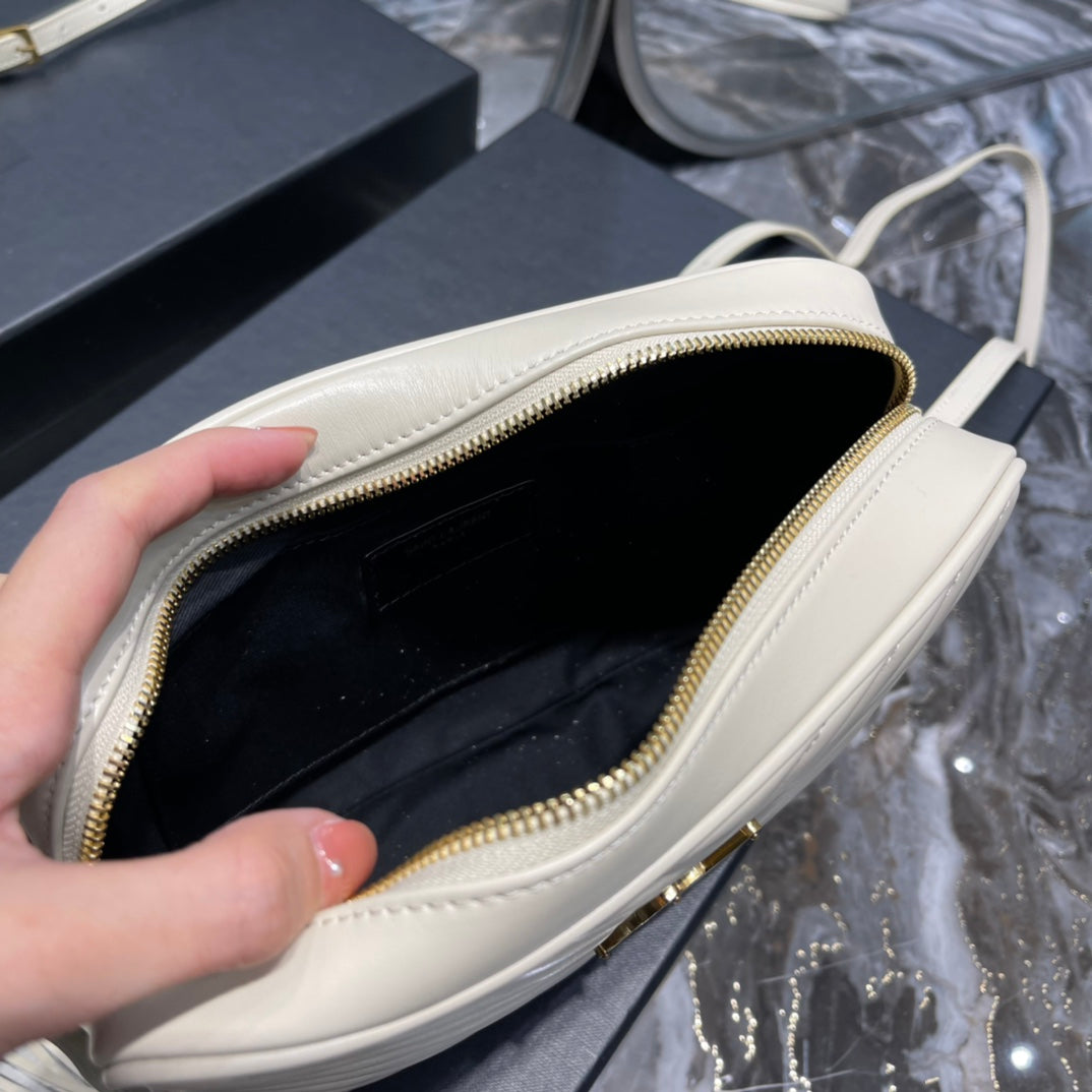 Y Lou Camera Bag In Quilted Leather - Image 38