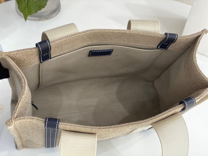 Ch Medium Woody Bag - Image 21