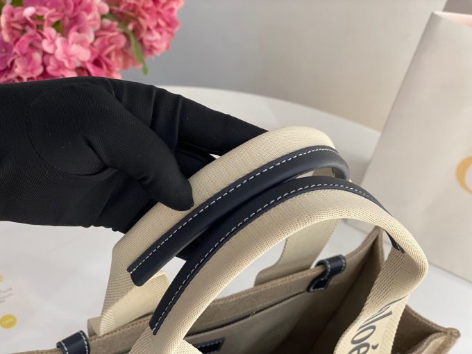 Ch Medium Woody Bag - Image 18