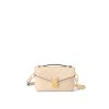 L M22942 Pochette Metis East West