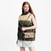 L M23081 Pochette Metis East West