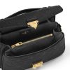 L M46595 Pochette Metis East West