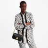 L M46595 Pochette Metis East West