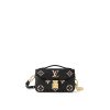 L M46596 Pochette Metis East West