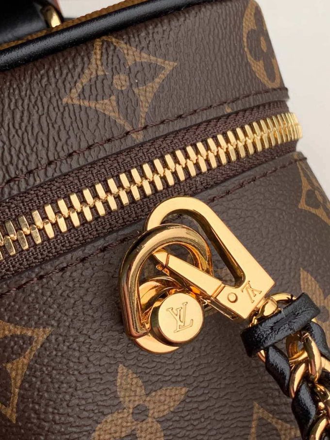Louis M45165  Vanity Pm Monogram Bag - Image 6