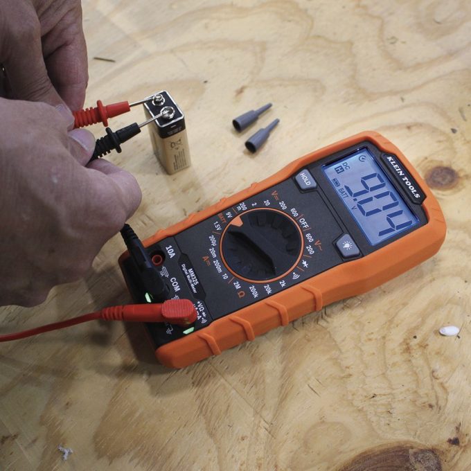 Klein Tools MM325 Multimeter, Digital Manual-Ranging 600V AC/DC Voltage Tester, Tests Batteries, Current, Resistance, Diodes, and Continuity - Image 6