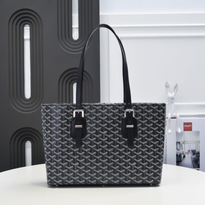 Goy new arrival tote bag size: 35.5*24.5*10cm