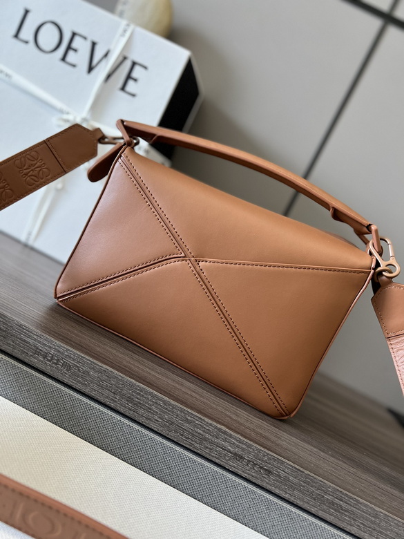 LOE puzzle bag size: 24X16.5X10.5cm