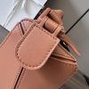 LOE puzzle bag size: 24X16.5X10.5cm