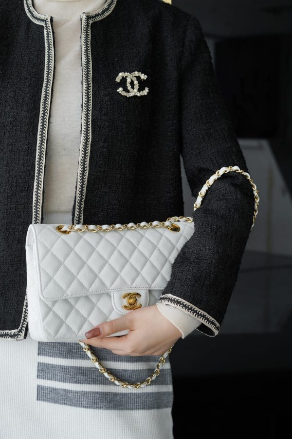 CC CF25 Classic flap bag Caviar leather