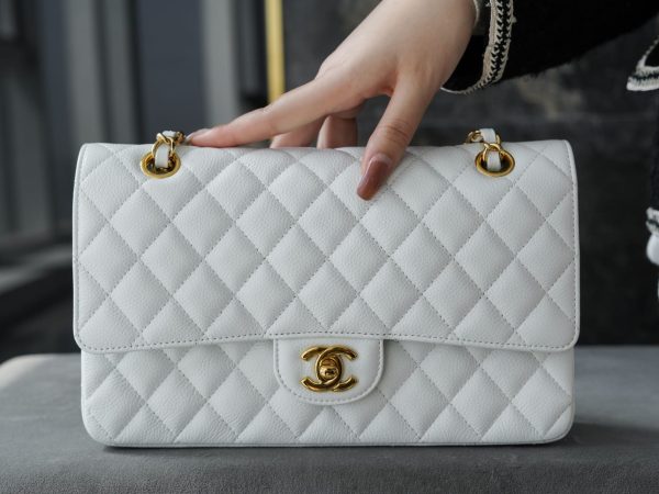 CC CF25 Classic flap bag Caviar leather