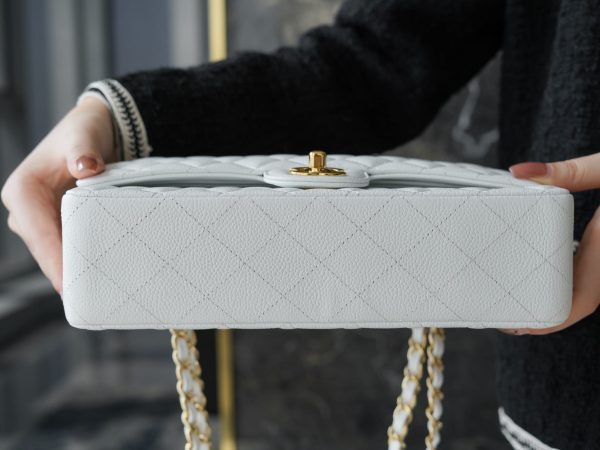 CC CF25 Classic flap bag Caviar leather