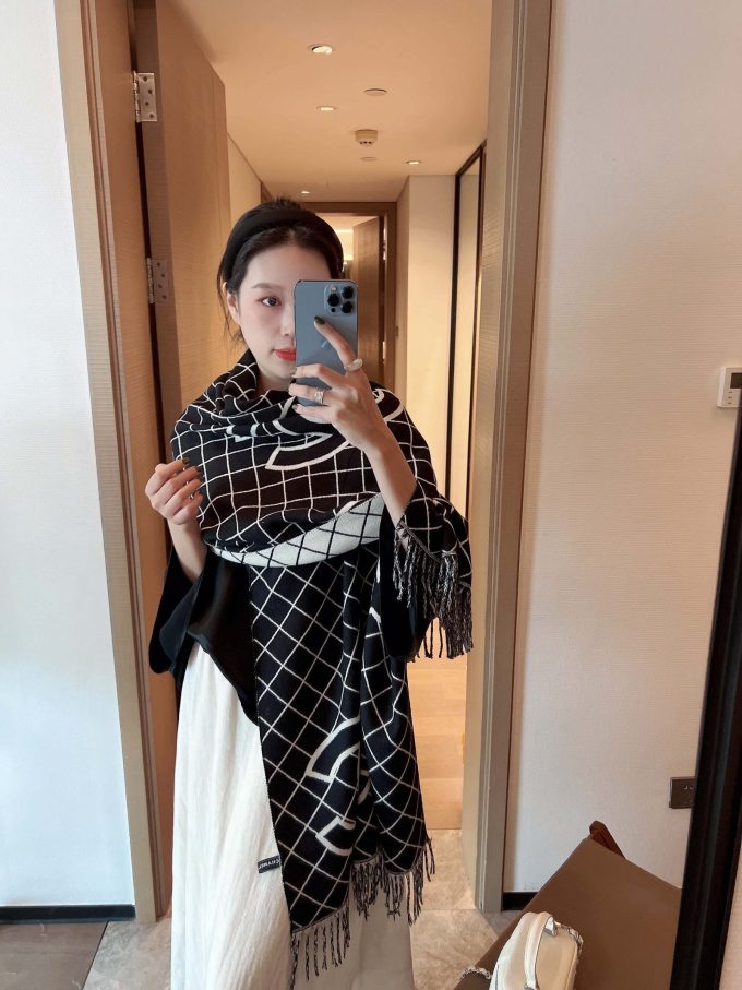 200*70Cm Fashion Cashmere Material Scarf Wj-985104 - Image 3
